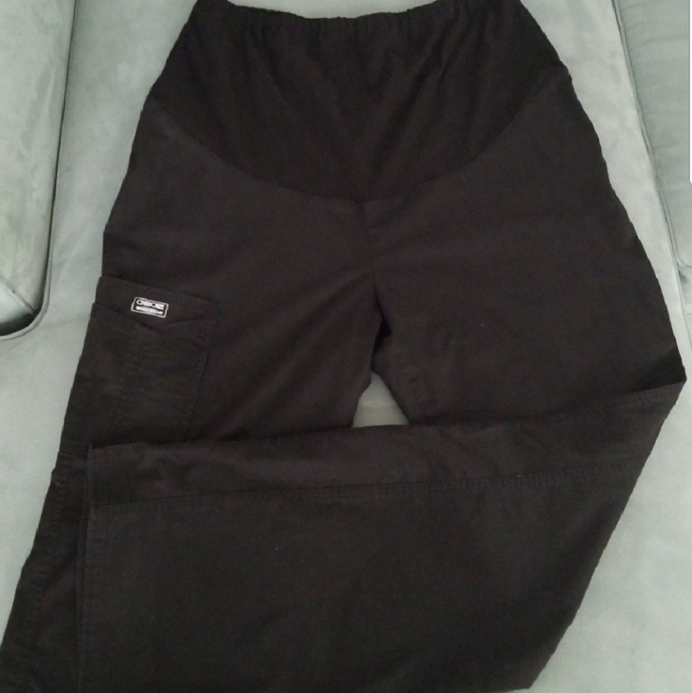 Black cargo maternity scrub pants